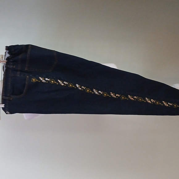 2/$15 Westport Vintage Plus Size Embellished Sequin Jeans - Picture 3 of 6